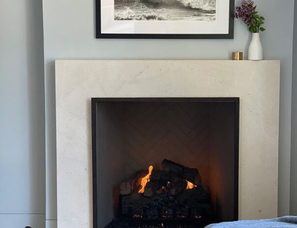 15 Primary Bedroom Fireplace HillRd_e